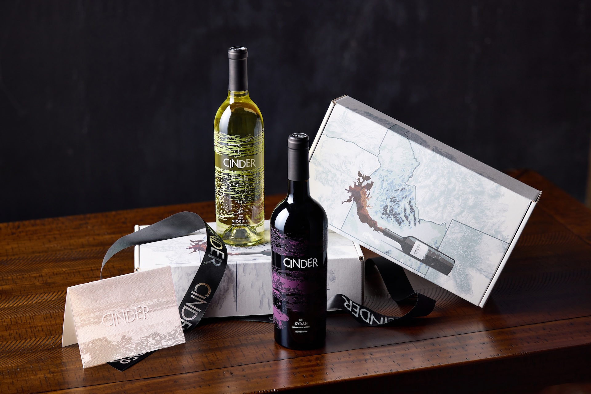 2023_Dry_Viognier_2021_Syrah_CORPORATE_GIFTS_5358